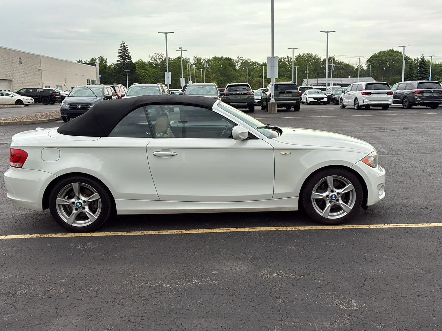 Used 2012 Alpine White BMW 128i image 16