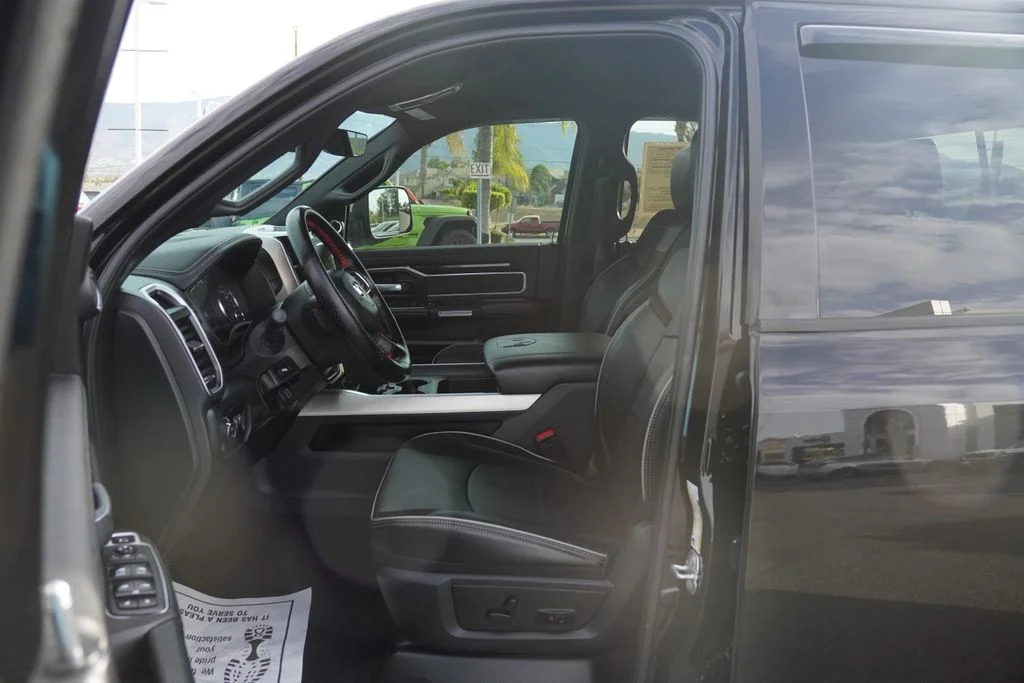 Used 2019 Black Ram Laramie image 30