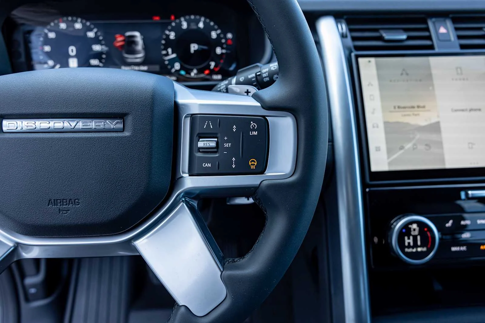 2026 Land Rover Discovery S - Photo 17