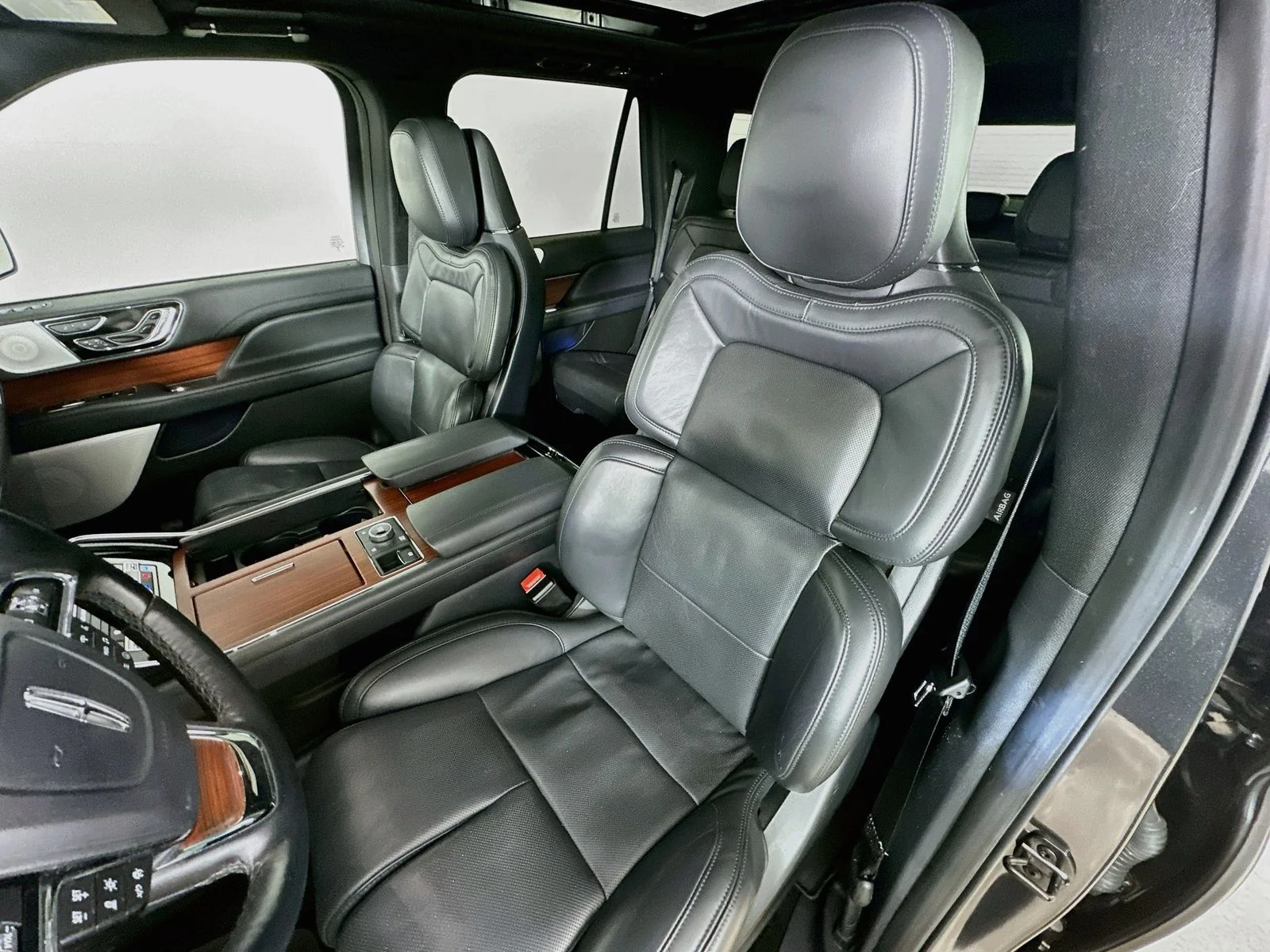 Used 2023 Gray Lincoln  image 35