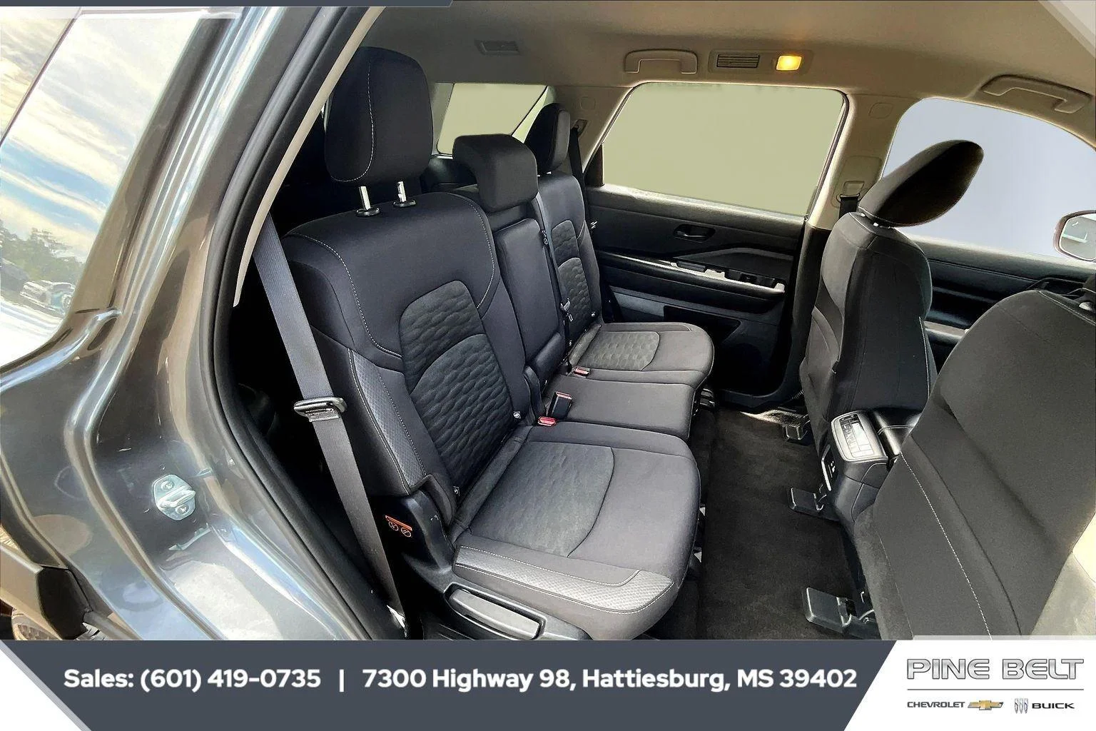2025 Nissan Pathfinder SV - Photo 22