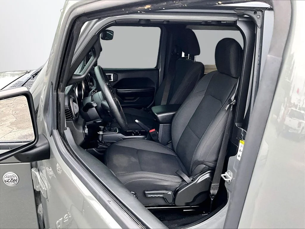 Used 2019 Gray Jeep Sport image 26