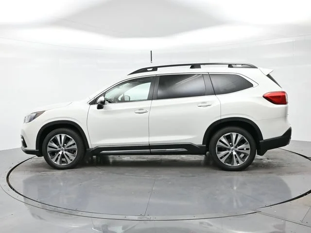 Used 2019 Crystal White Pea Subaru Limited image 4