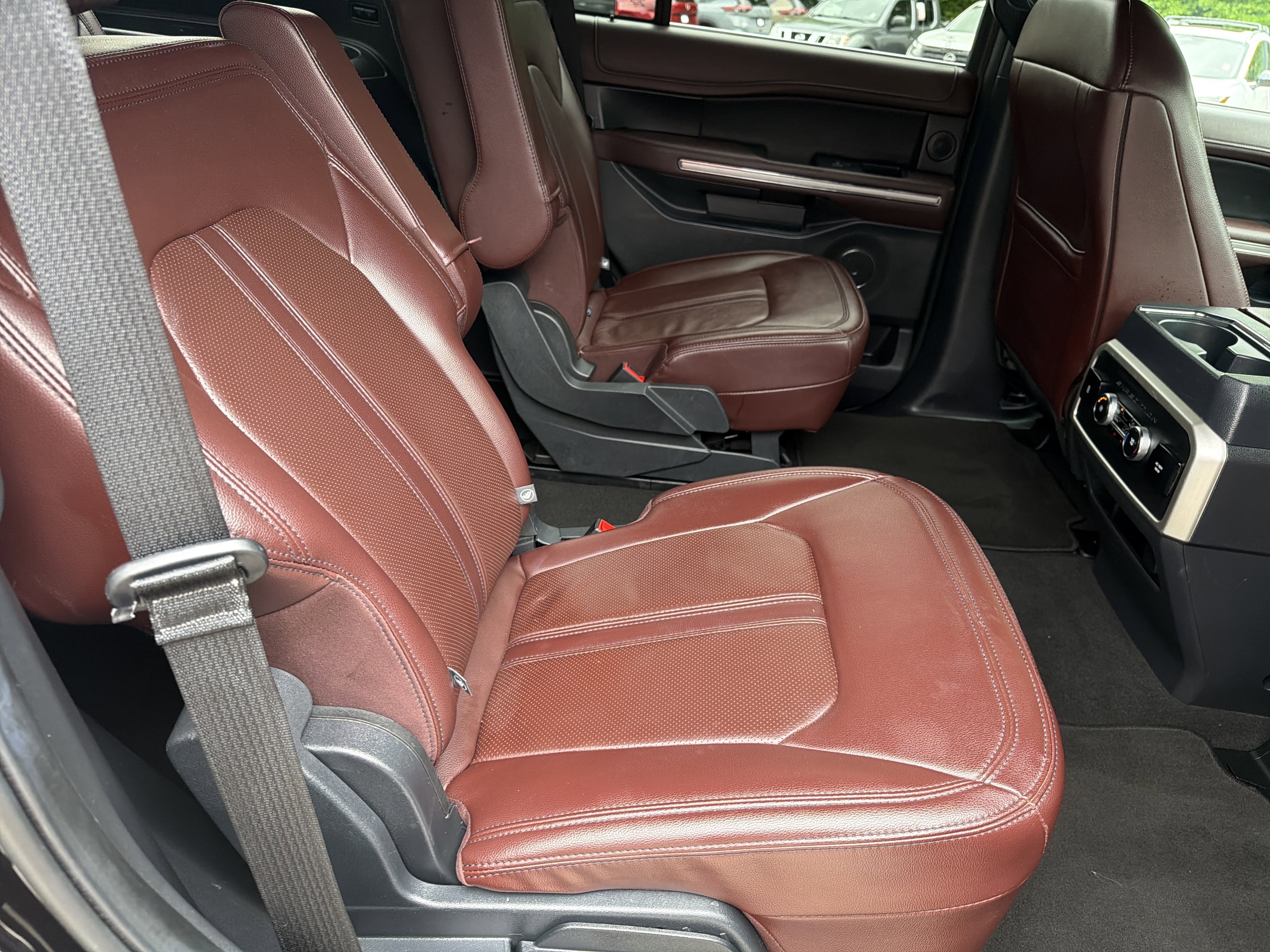 Used 2024 Black Ford Limited image 16