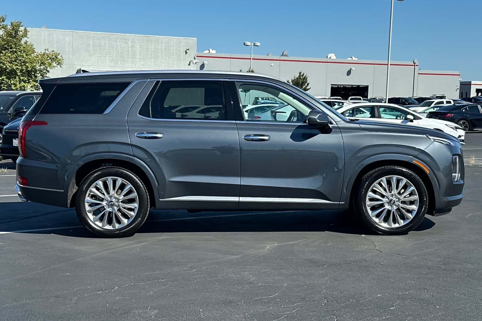 Used 2020 Steel Graphite Hyundai Limited image 6