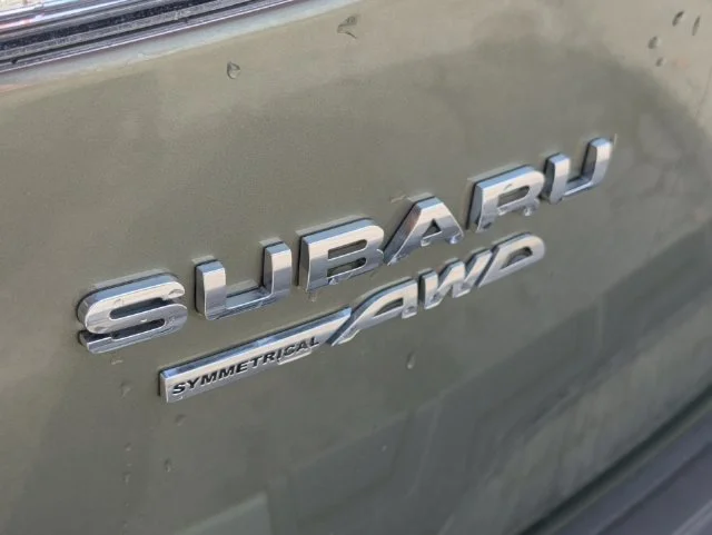 Used 2021 Green Subaru Premium image 40