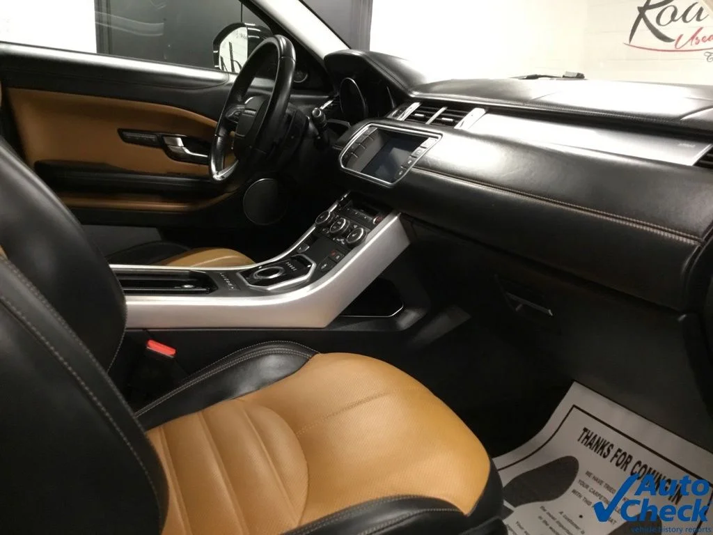 Used 2016 Green Land Rover HSE Dynamic image 36