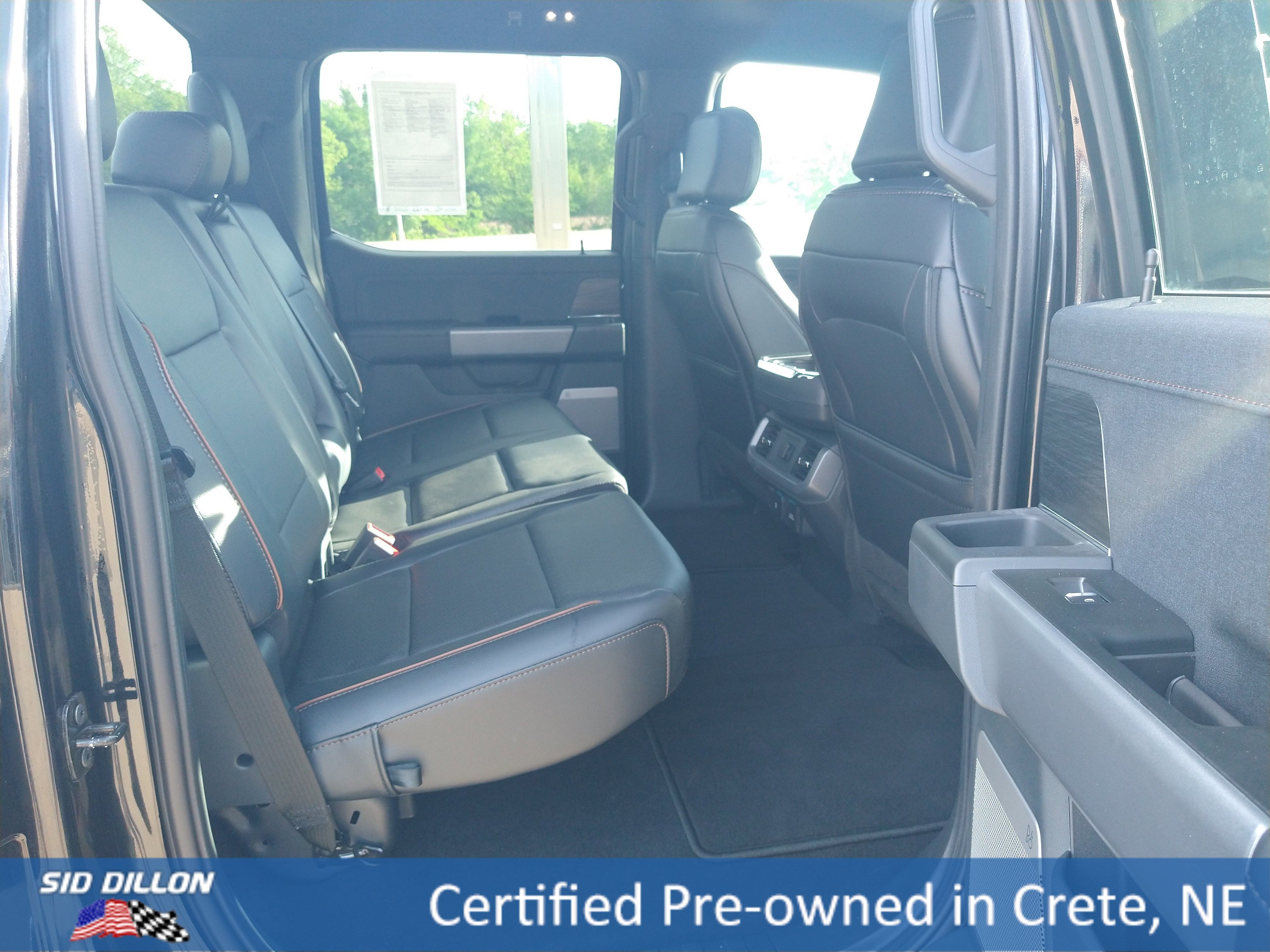 Used 2025 Agate Black Metallic Ford LARIAT image 6