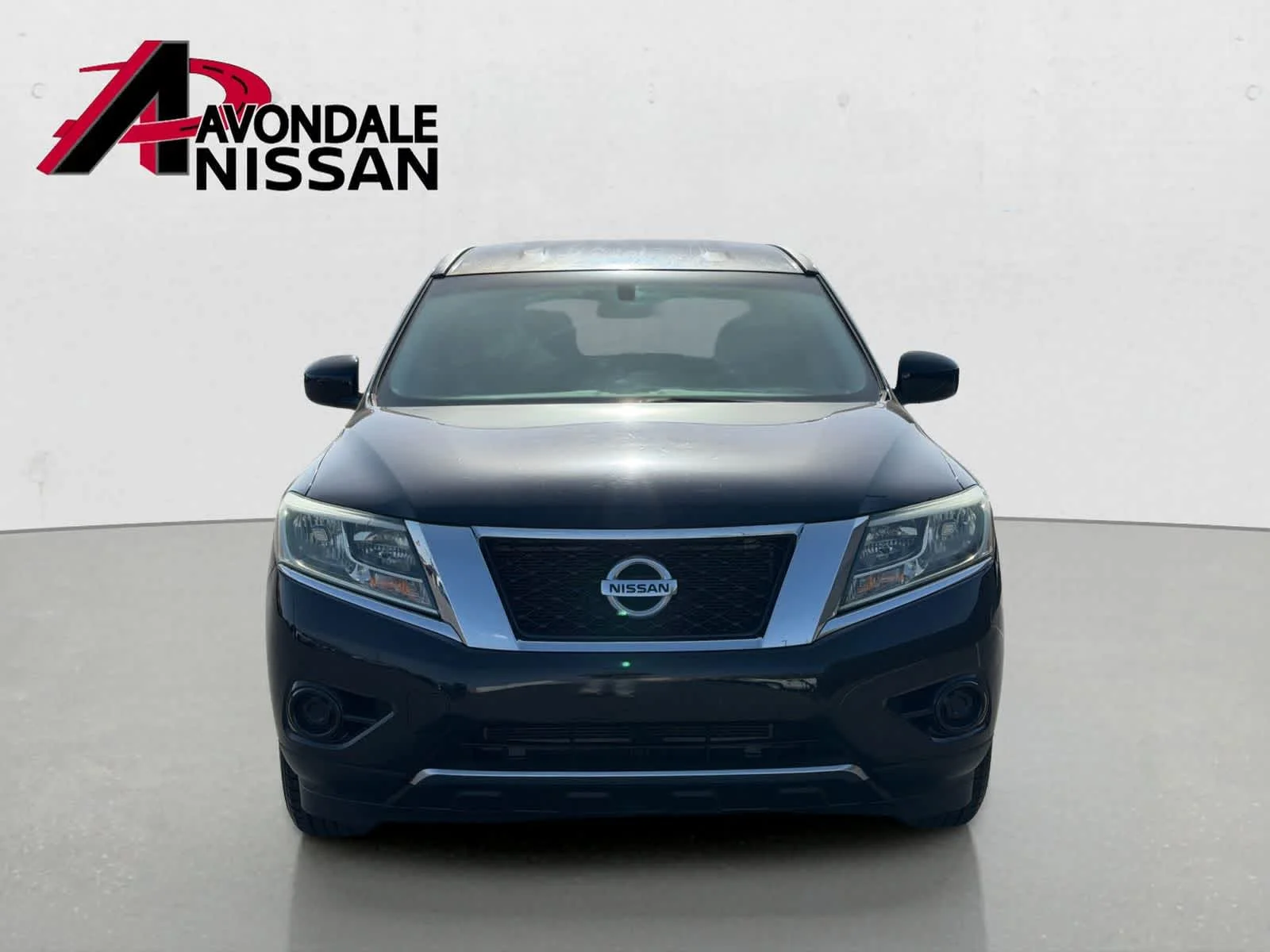 Certified Used 2015 Magnetic Black Nissan S image 8