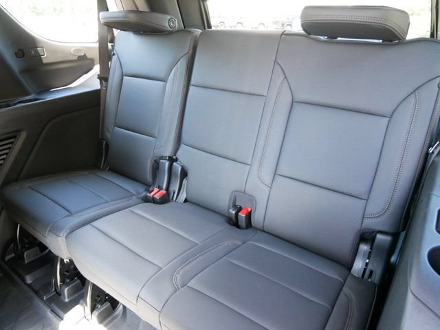 New 2026 Polar White Tricoat Chevrolet High Country image 8