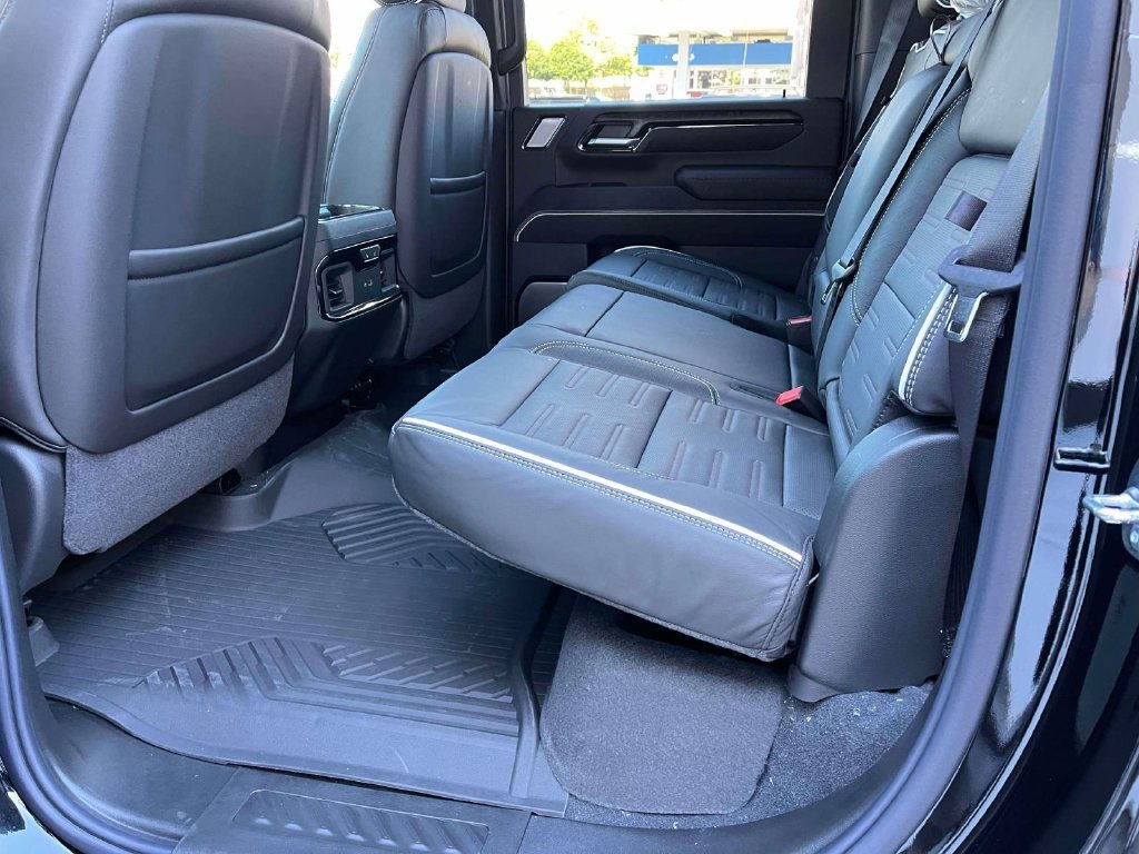 2026 GMC Sierra 2500HD AT4X - Photo 17