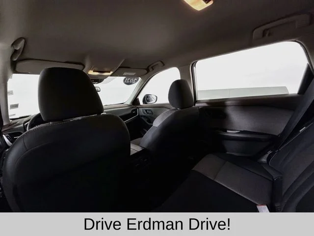 Used 2021 White Nissan S image 10