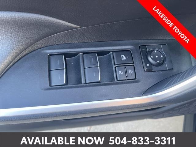 Certified Used 2025 MAGNETIC GRAY MET. Toyota  image 25