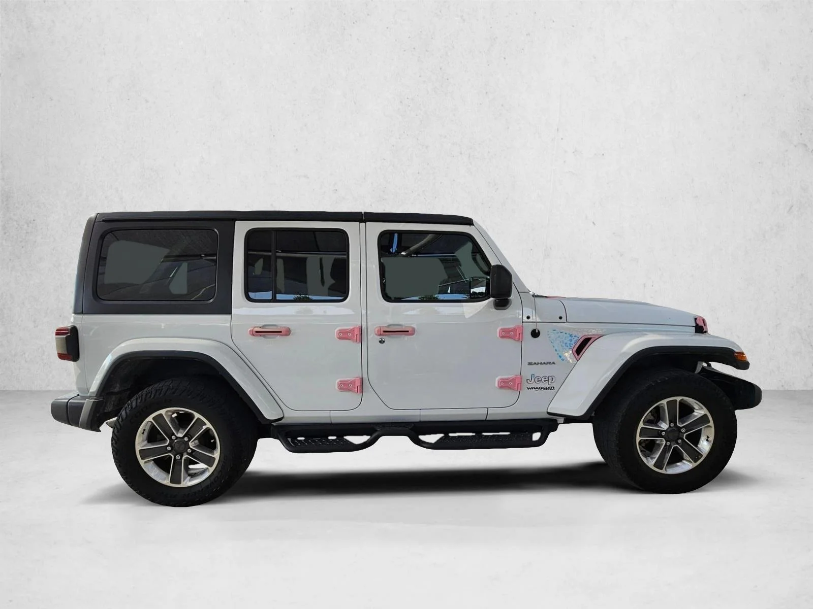 Used 2018 Bright White Clearcoat Jeep Sahara image 4