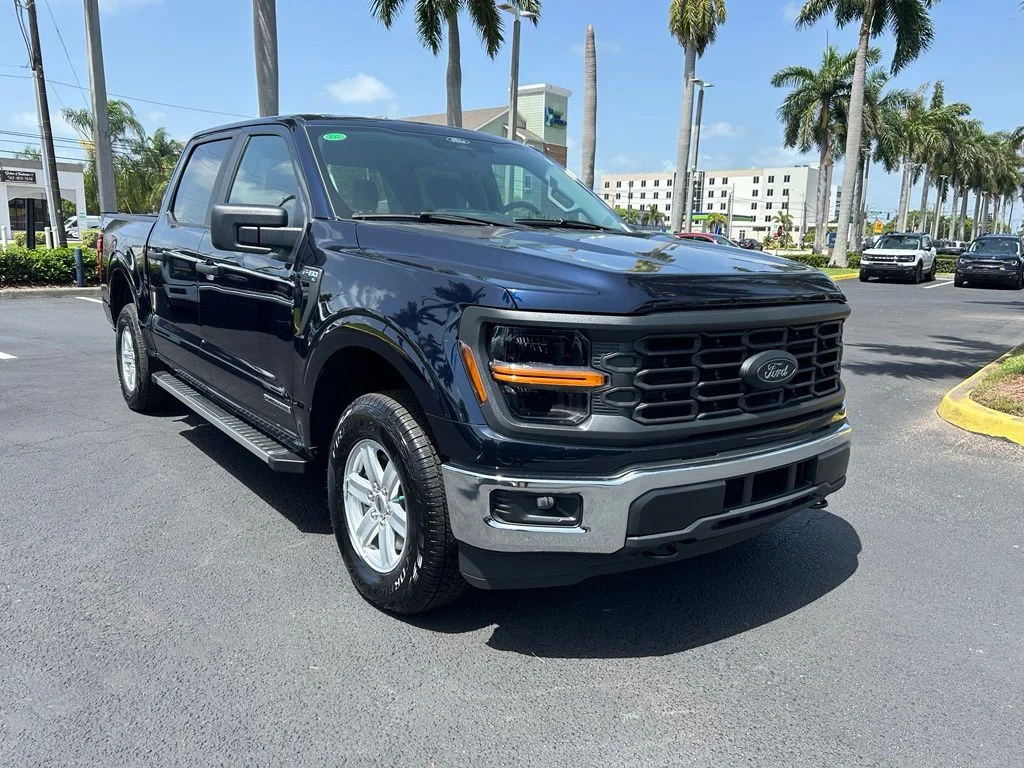 New 2025 Blue Ford XL image 2