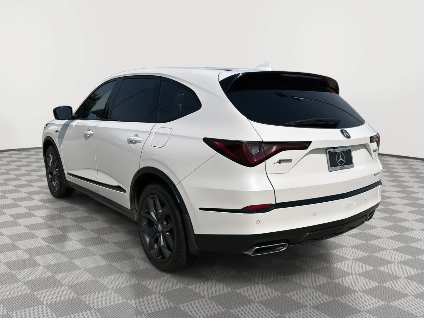 Used 2024 Platinum White Pearl Acura SH-AWD w/A-SPEC image 5