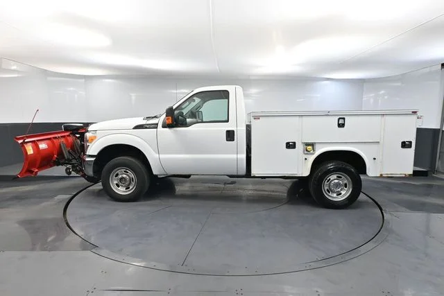 Used 2014 White Ford XL image 9