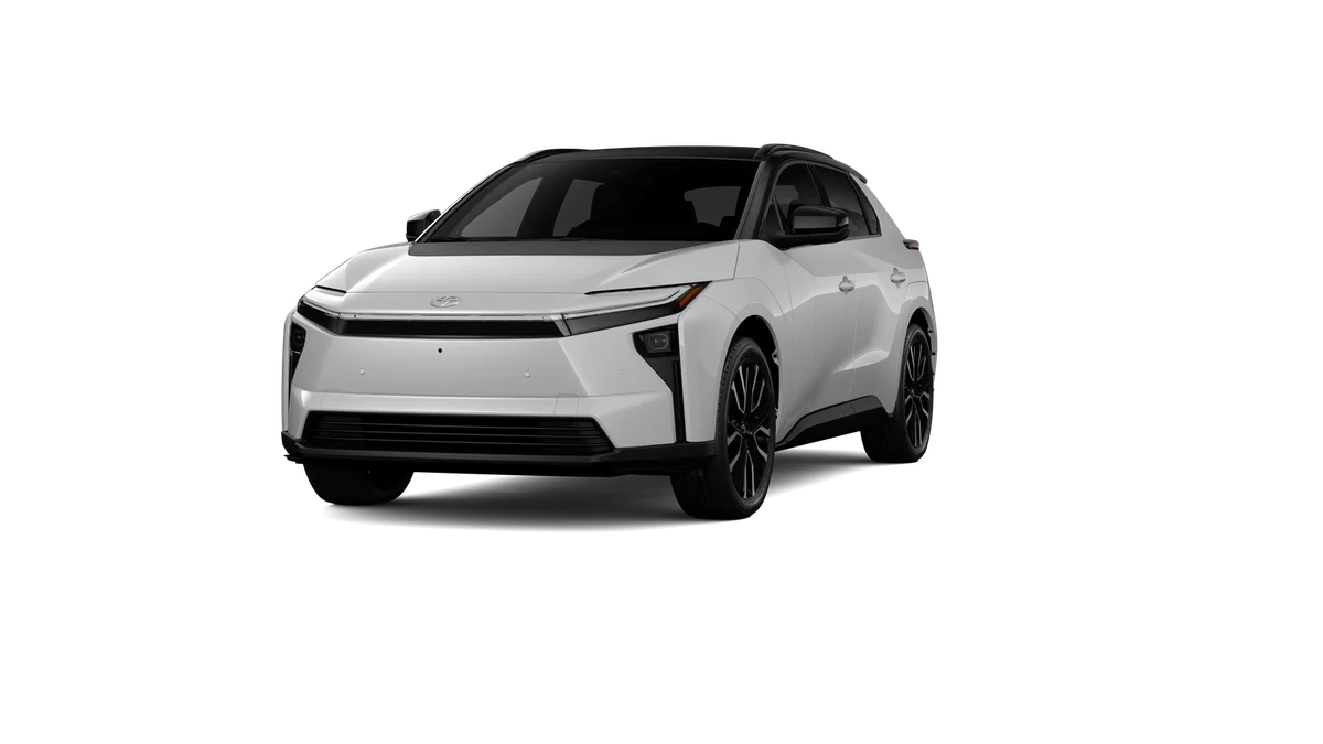 New 2027 Wind Chill Pearl with Midnight Black Metallic roof Toyota Limited image 18