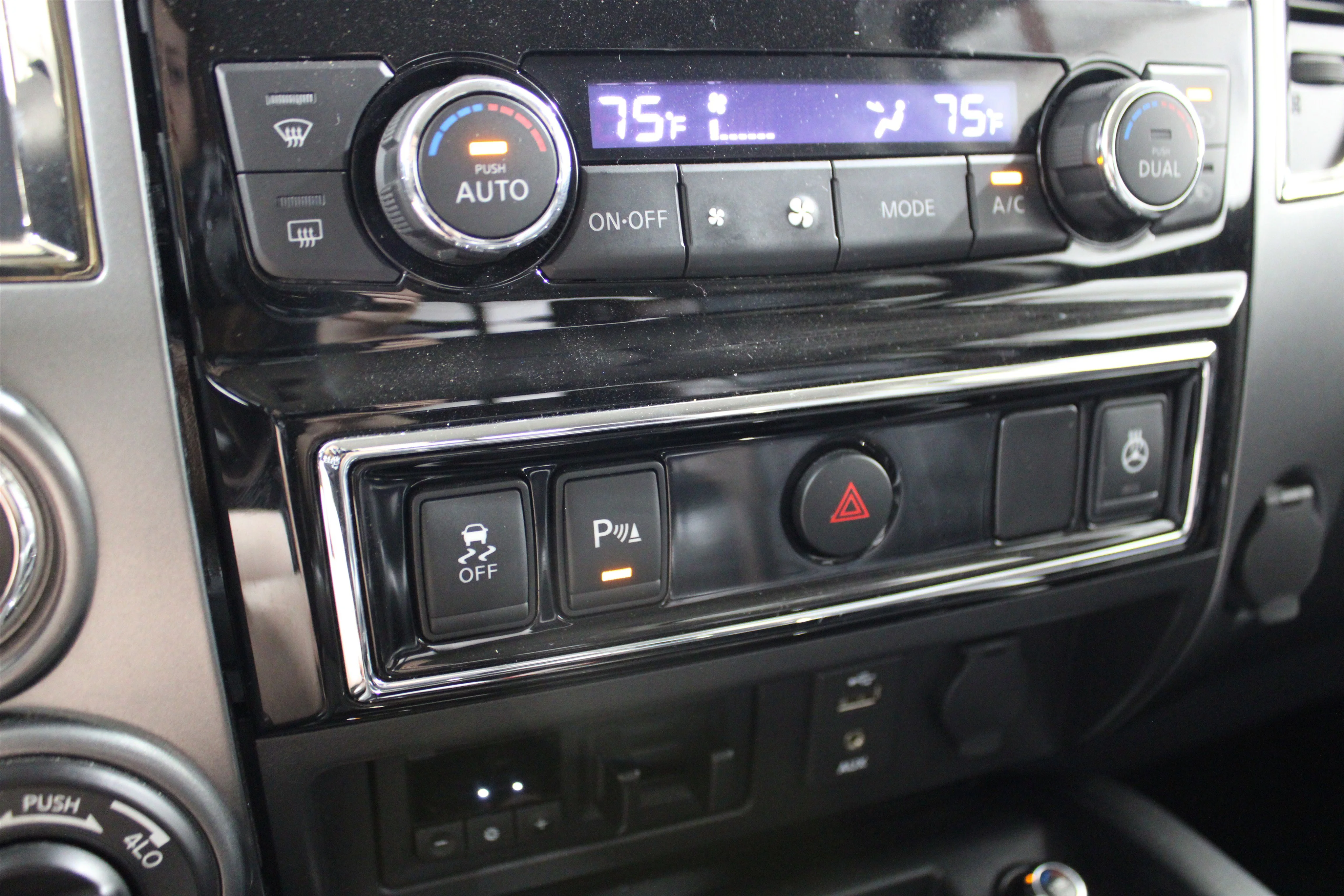 Used 2016 Magnetic Black Nissan Platinum Reserve image 15