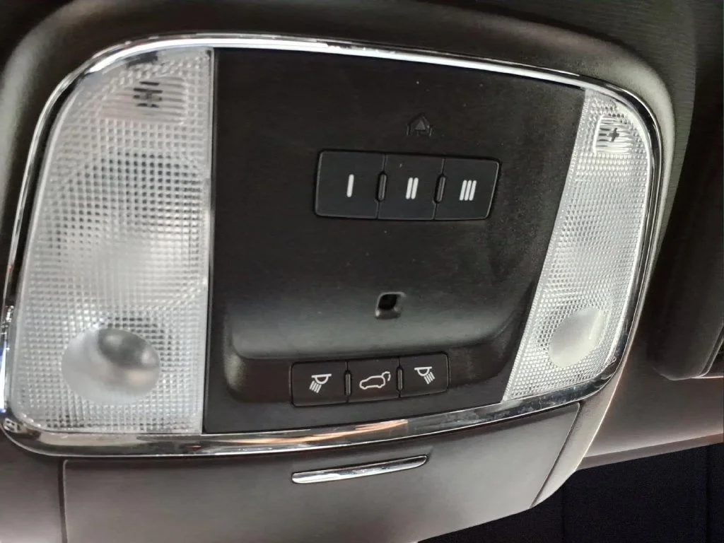 Certified Used 2021 Diamond Black Jeep Laredo X image 23