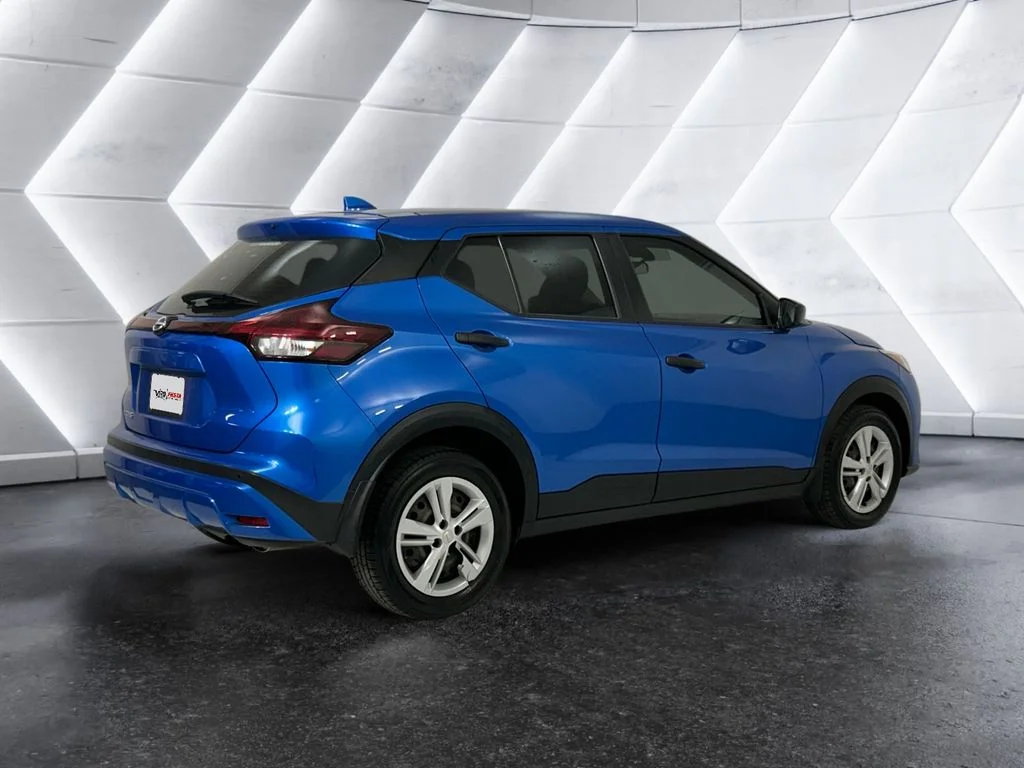 Used 2024 Blue Nissan S image 4