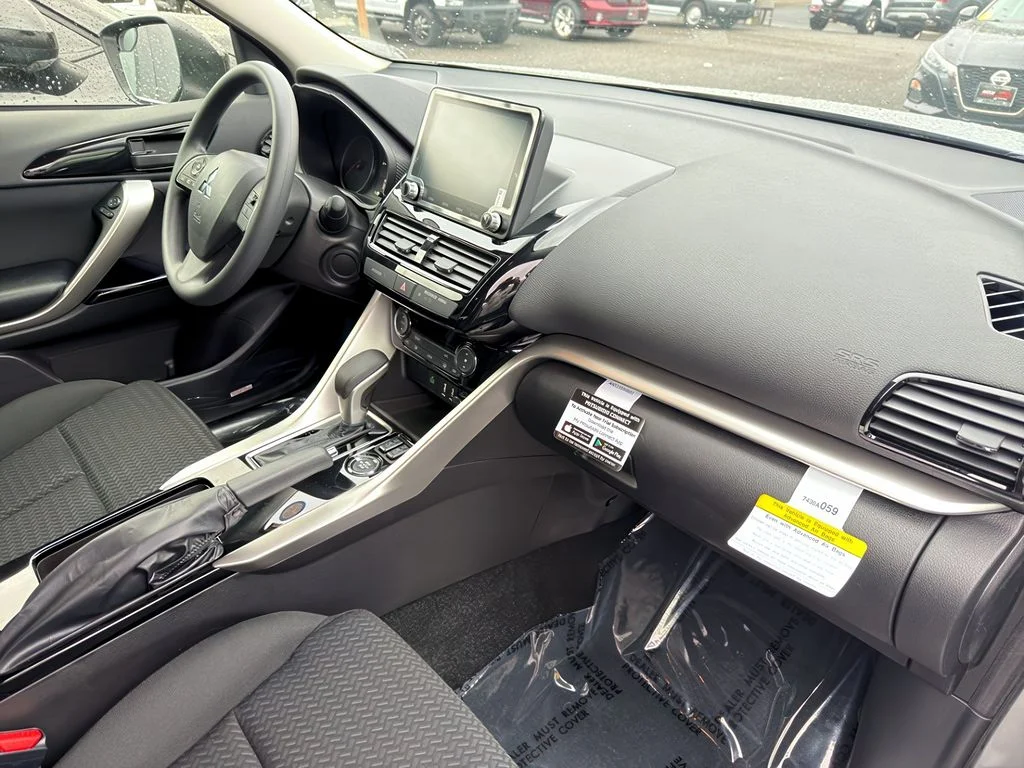 New 2026 Alloy Silver Metallic Mitsubishi LE image 20