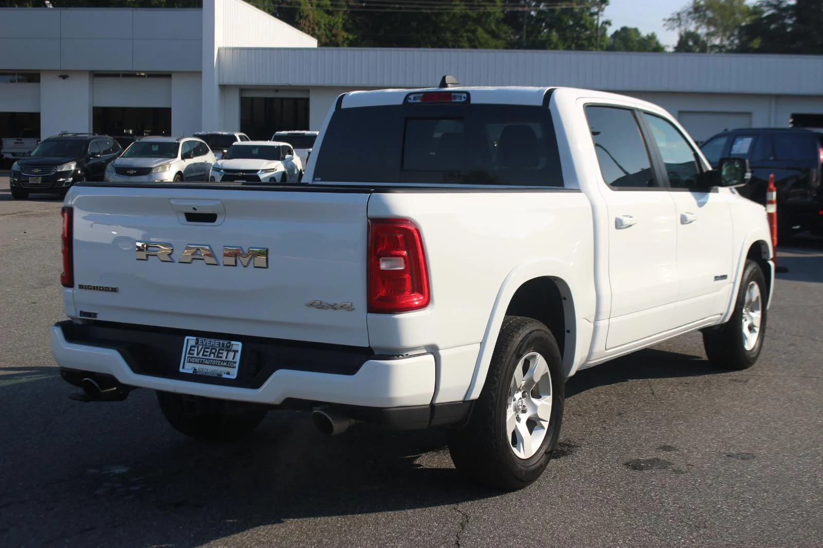 Used 2025 White Ram Big Horn image 7