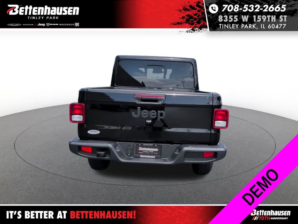 New 2026 Black Clear-Coat Exterior Paint Jeep Sport S image 10
