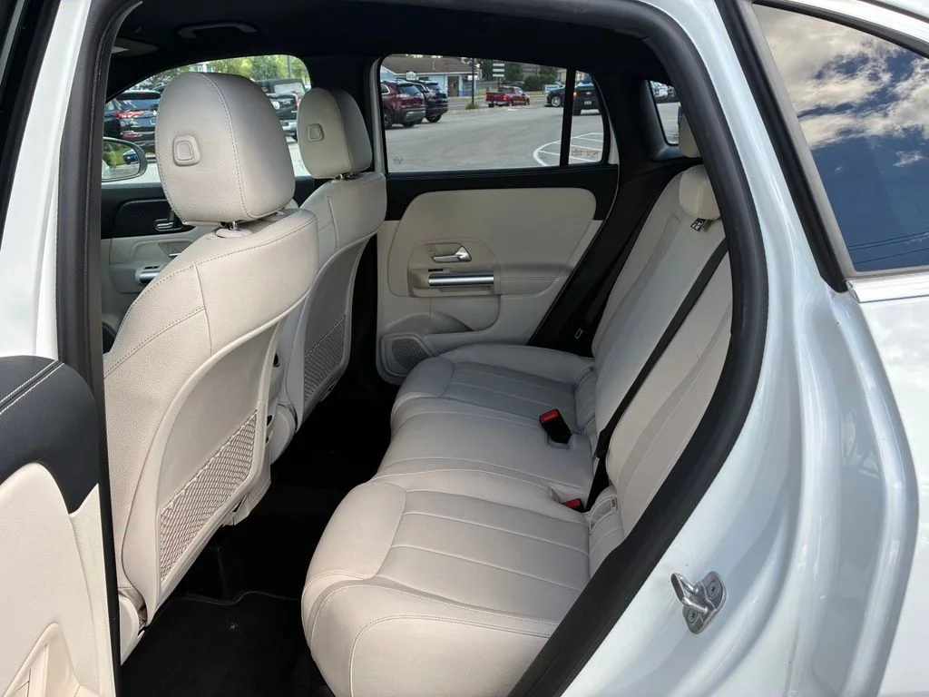 Used 2025 White Mercedes-Benz GLA 250 image 54