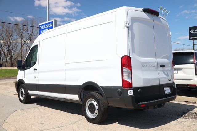 New 2025 Oxford White Ford Cargo Van image 31
