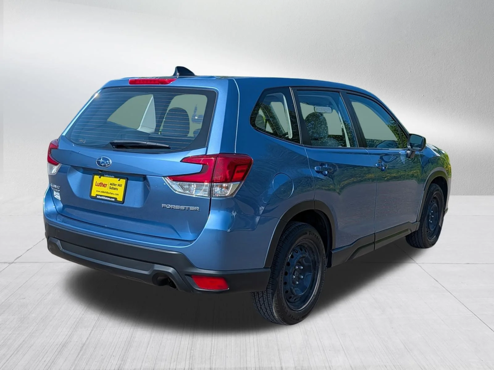 Used 2024 Horizon Blue Pearl Subaru 4DR CVT image 7