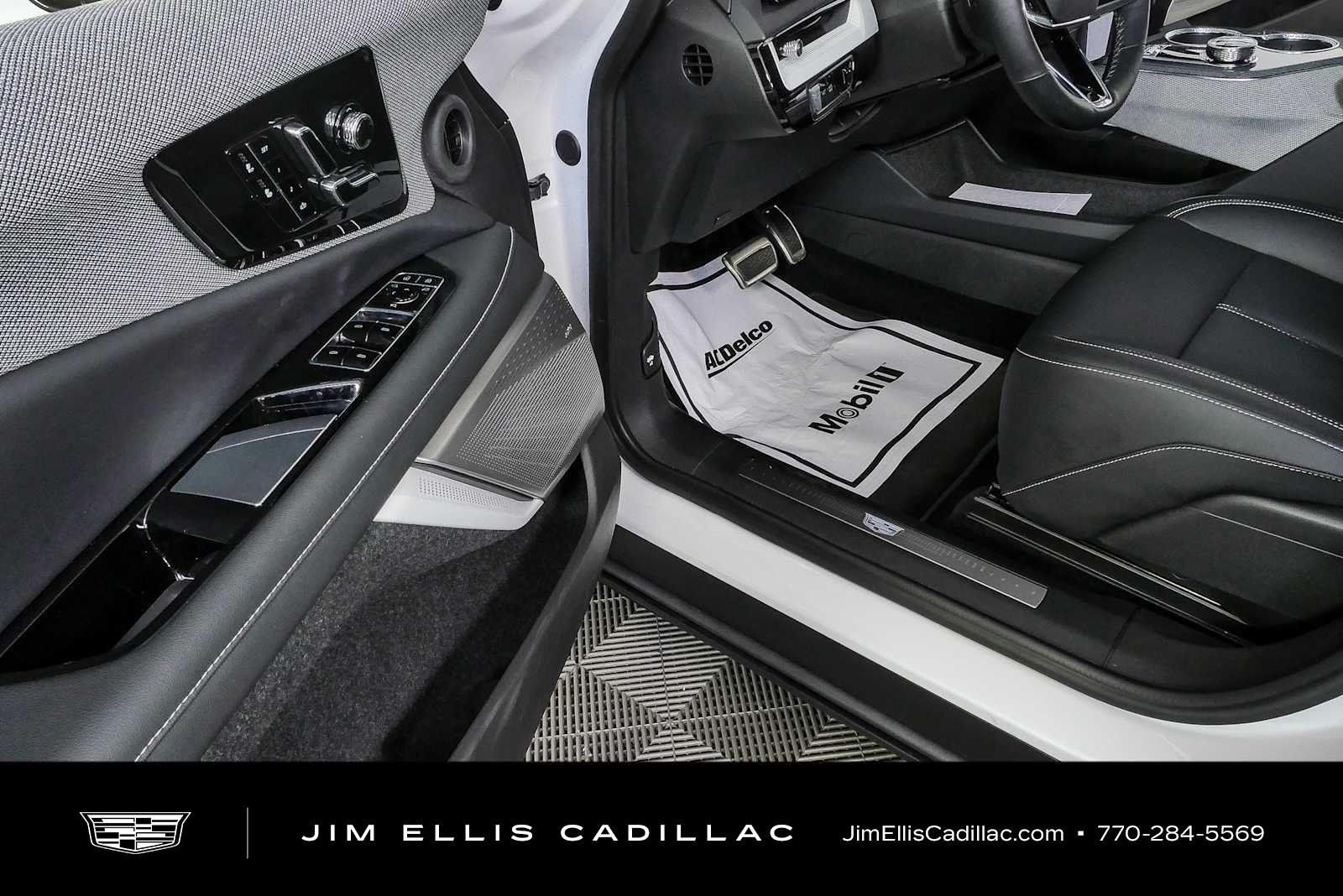 Certified Used 2025 Crystal White Tricoat Cadillac Luxury 1 image 8