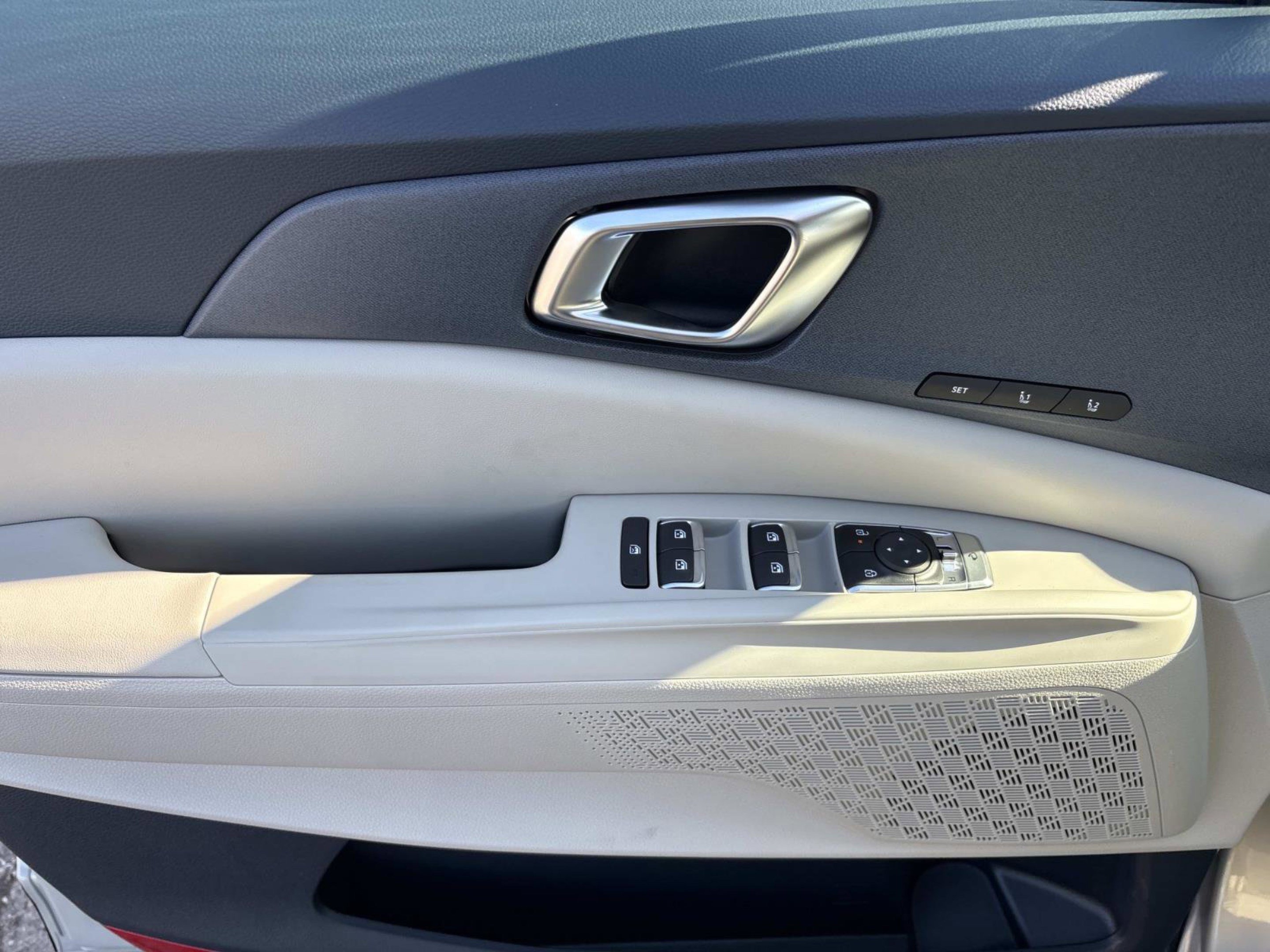 2026 Kia Carnival EX - Photo 29