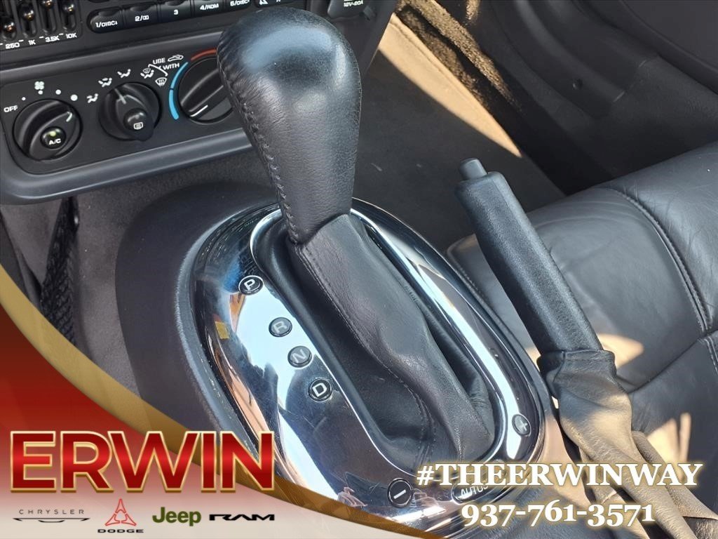 2002 Chrysler Prowler Base - Photo 23