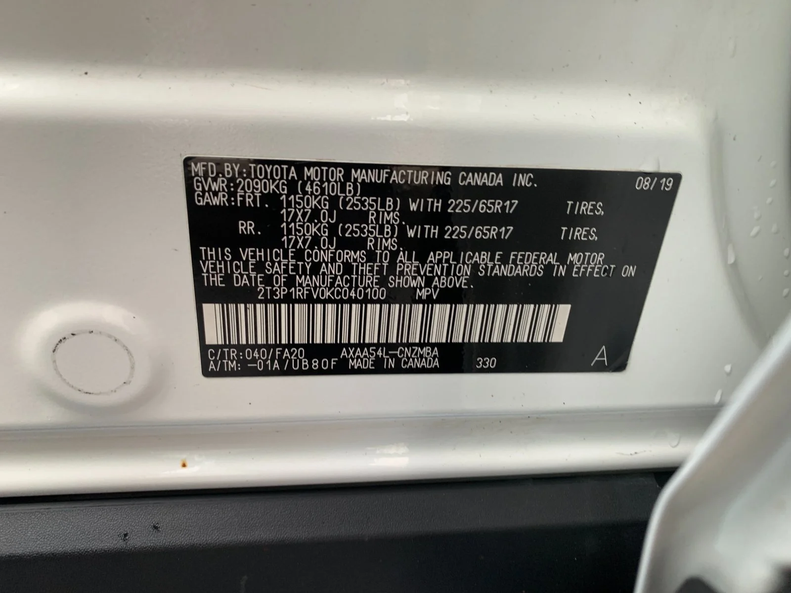 Used 2019 White Toyota XLE image 32