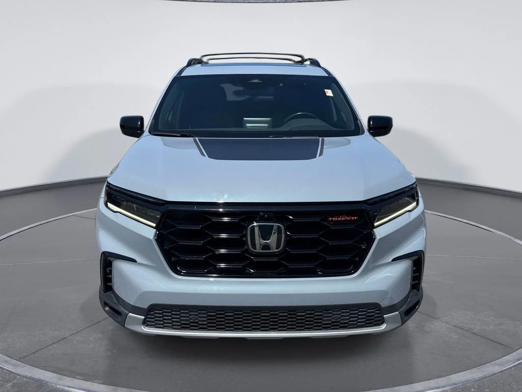Used 2023 Gray Honda TrailSport image 2
