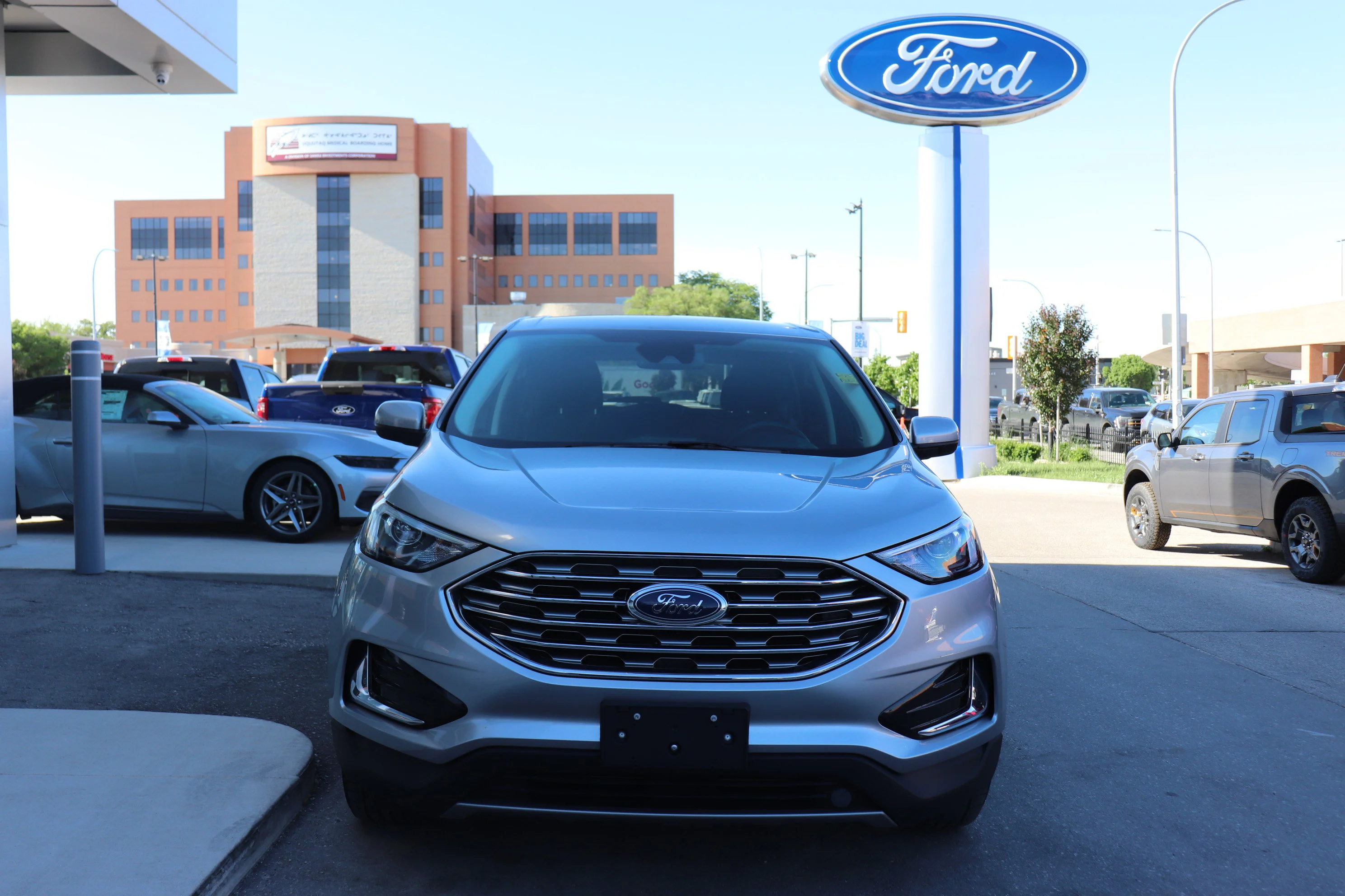 Certified Used 2022 Silver Ford SEL image 2