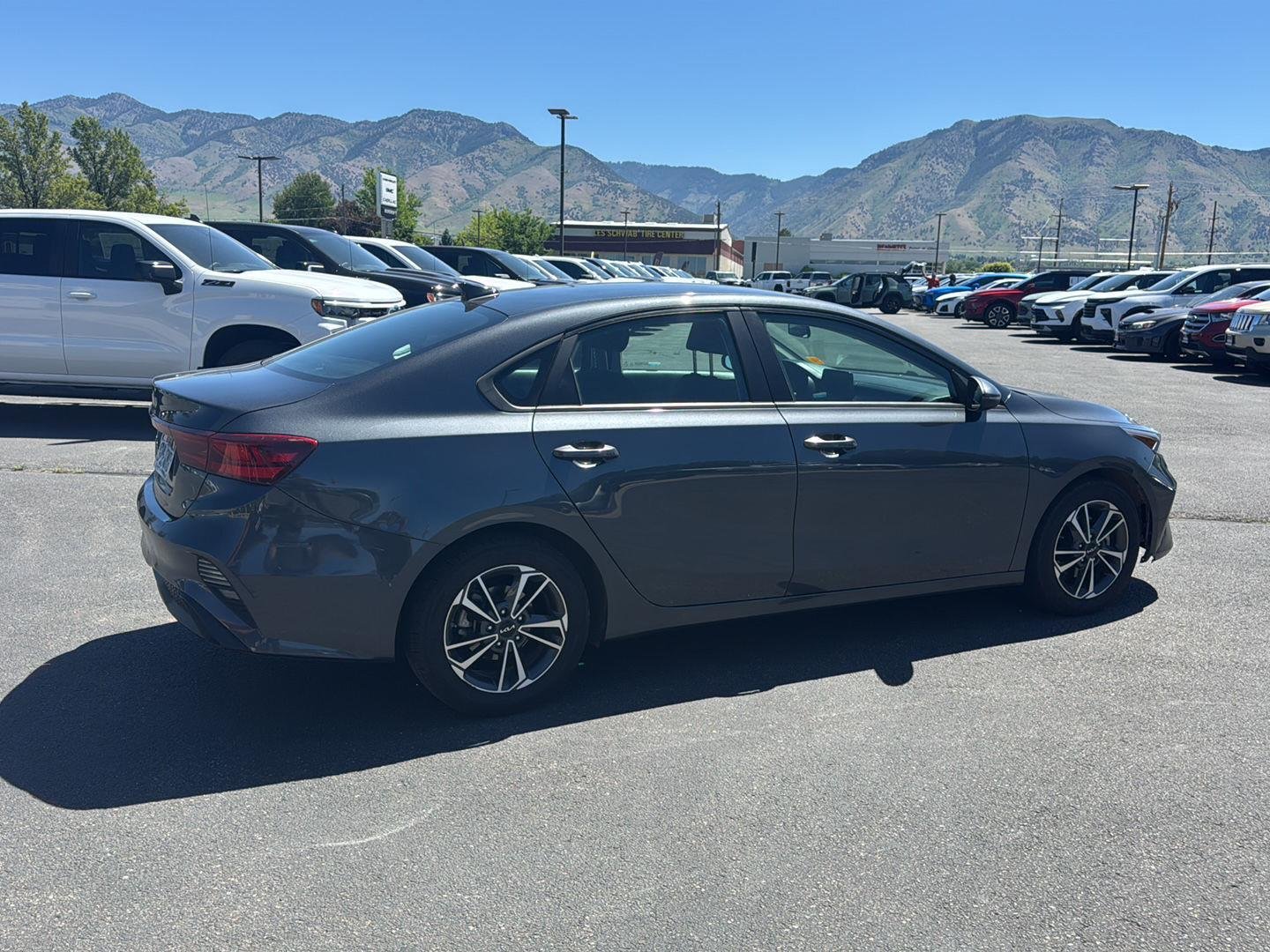 Used 2022 Gravity Gray Kia LXS image 3