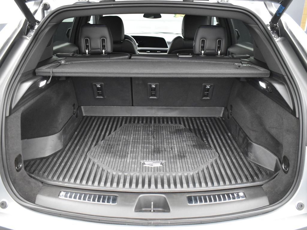 2024 CADILLAC XT4 - Image 9
