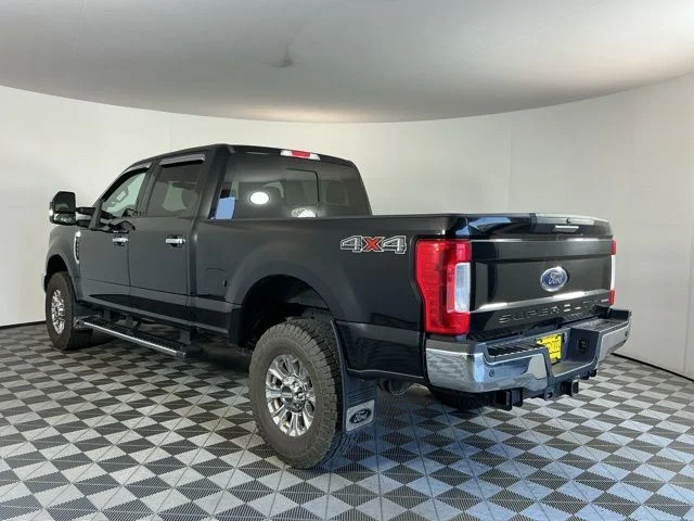 Used 2017 Shadow Black Ford XLT image 6