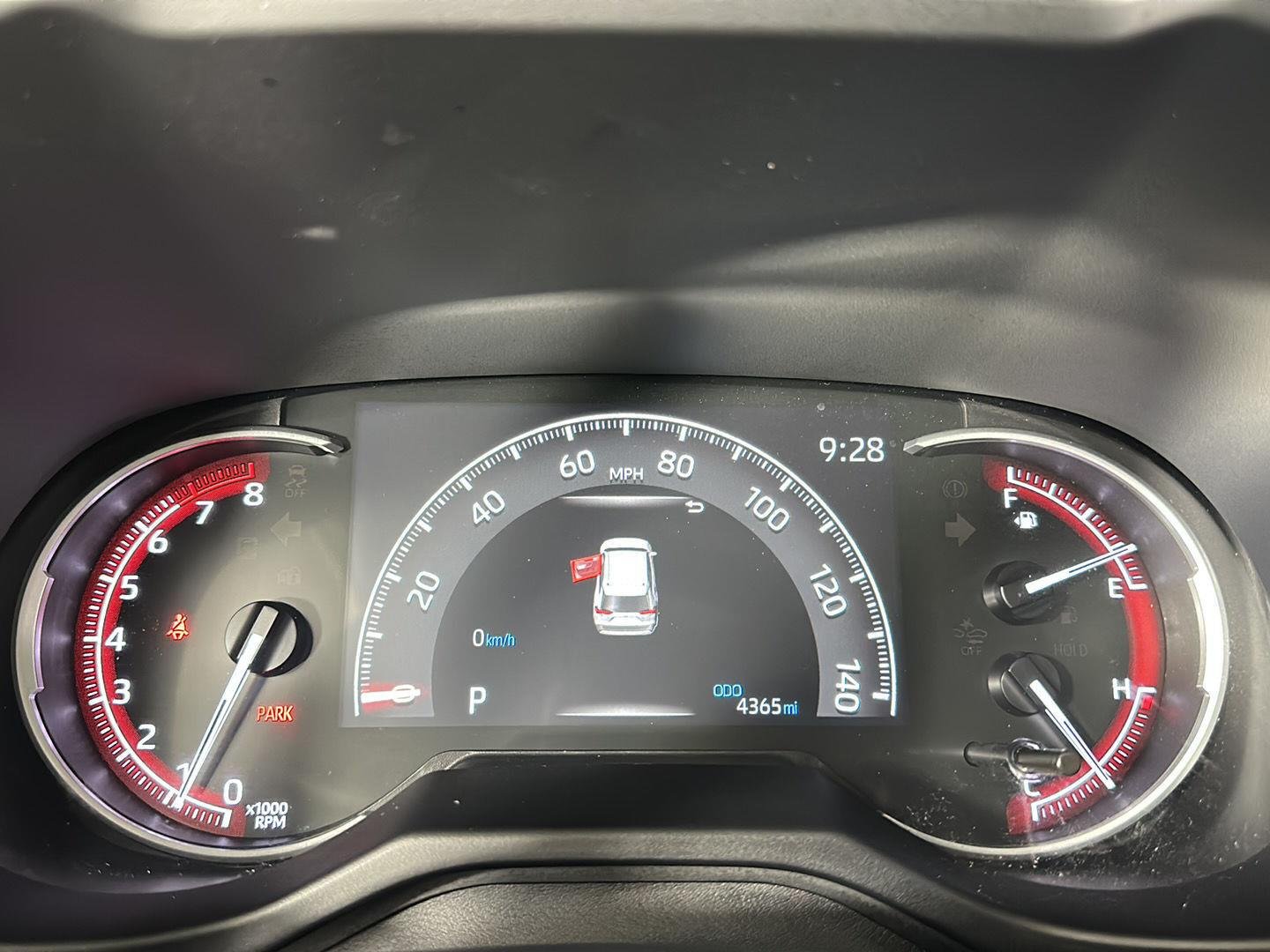Used 2025 Ice Cap Toyota XLE image 11