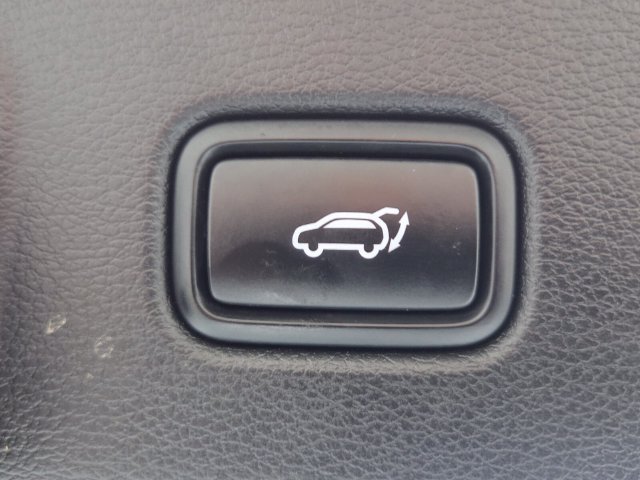 Used 2022 Black Kia EX image 14