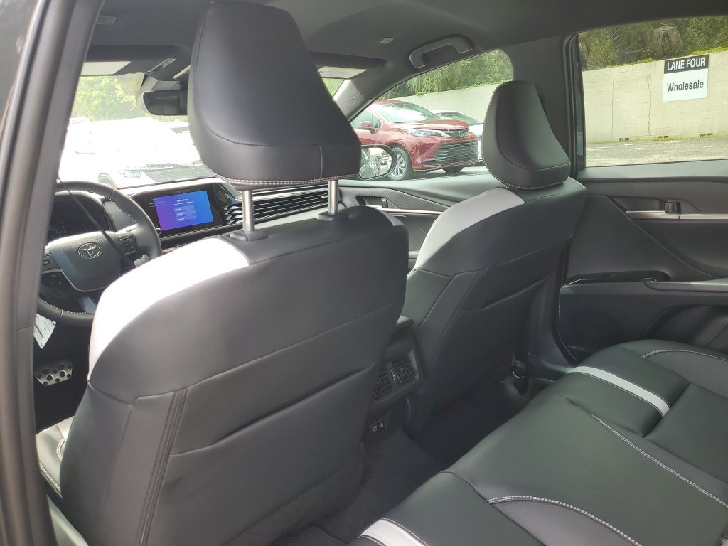Used 2026  Toyota SE image 20