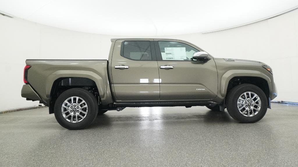 2025 Toyota Tacoma Limited - Photo 40