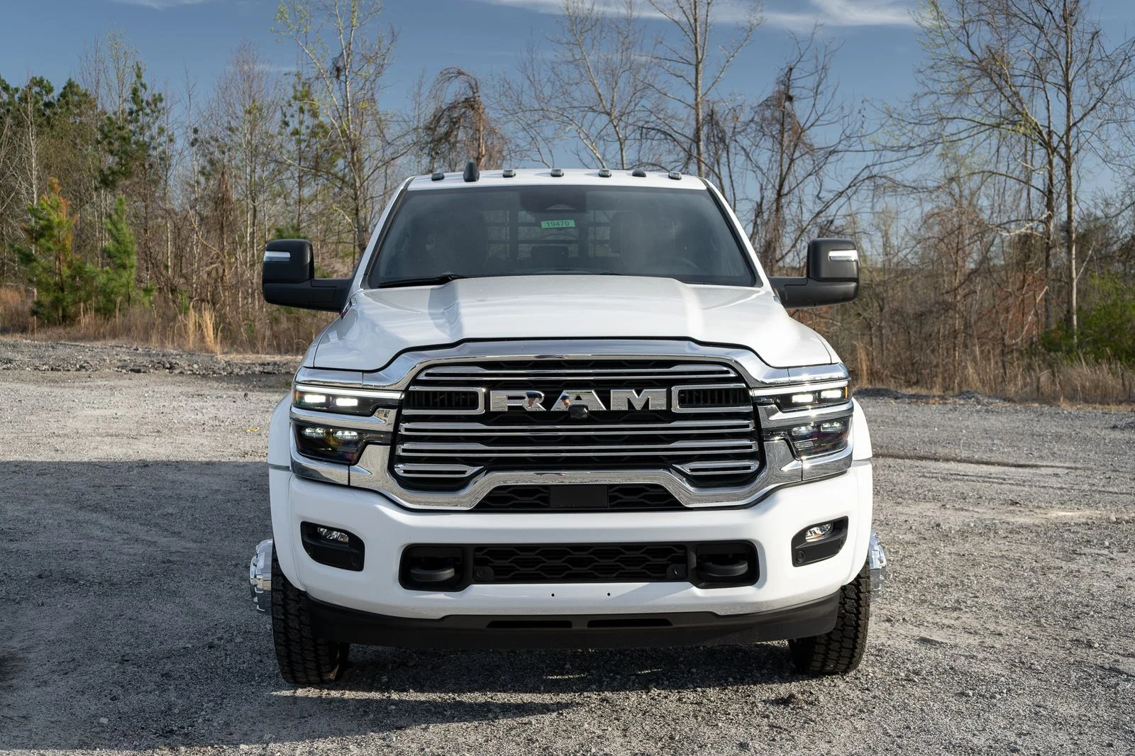 New 2026 Bright White Clear-Coat Exterior Paint RAM Tradesman image 2