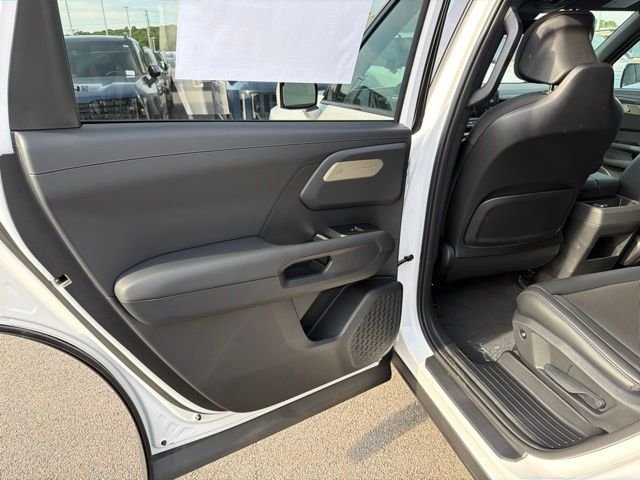 New 2027 Glacial White Pearl Kia S image 12