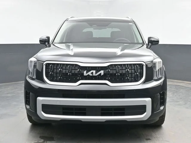 Used 2024 Ebony Black Kia EX image 3