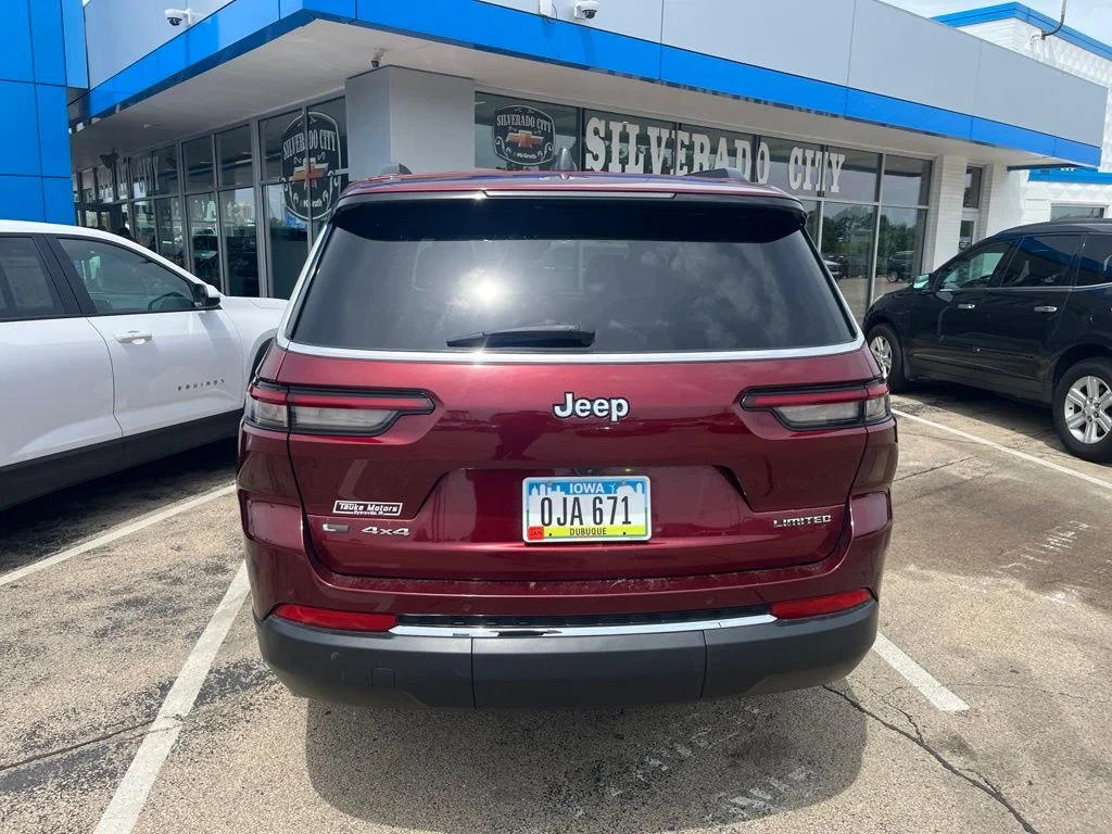 Certified Used 2022 Red Jeep Limited image 4