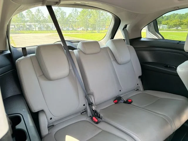 Used 2023 Silver Honda Touring image 25