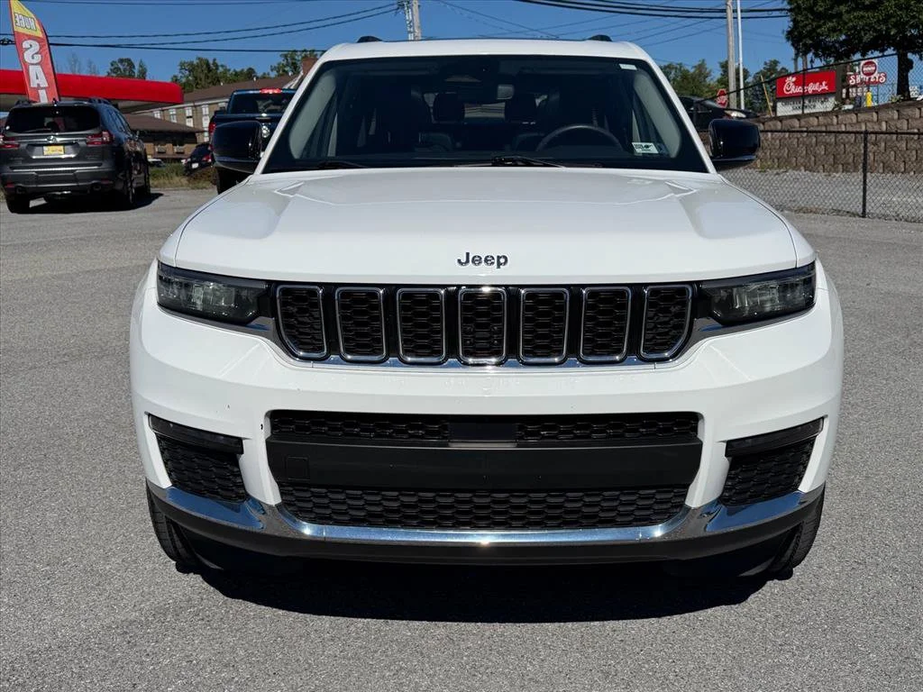 Used 2022 White Jeep Limited image 20
